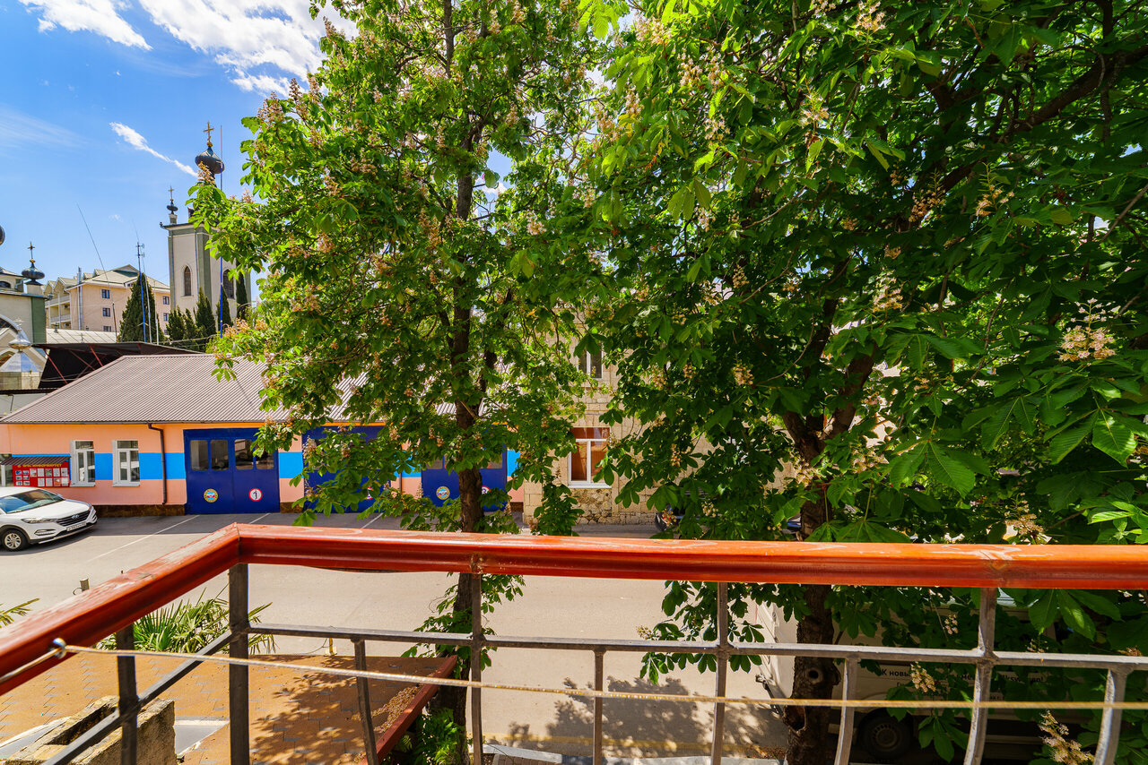 Гостиница Южный берег Алушта