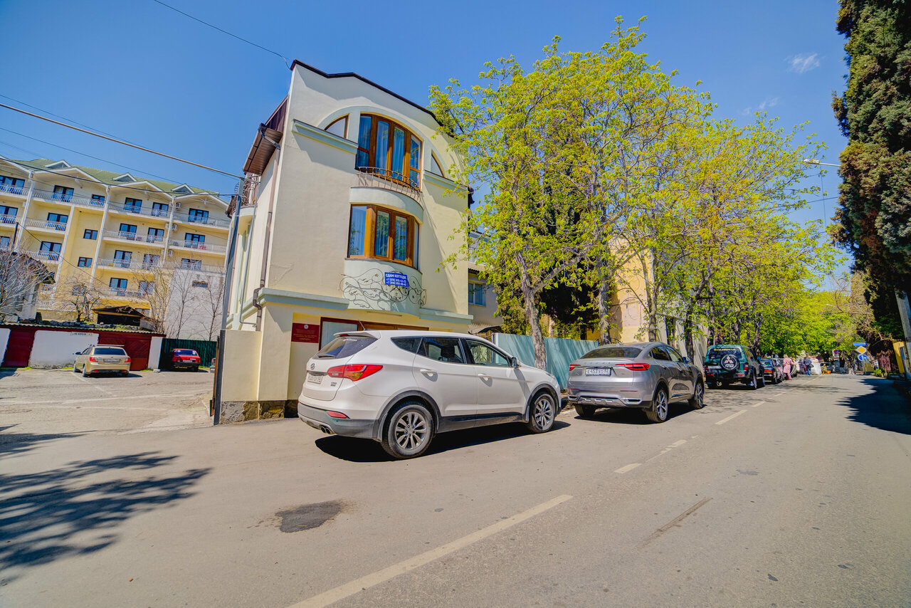 Гостиница Южный берег Алушта