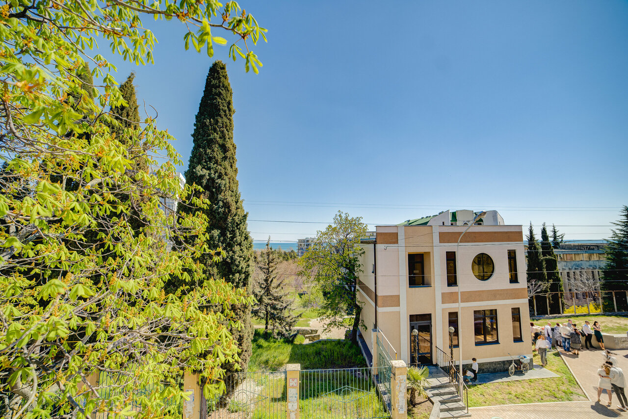 Гостиница Южный берег Алушта