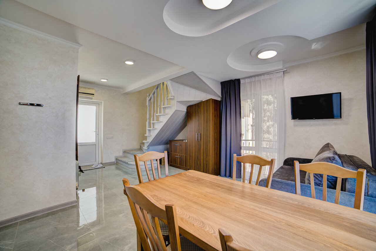 Гостиница Южный берег Алушта